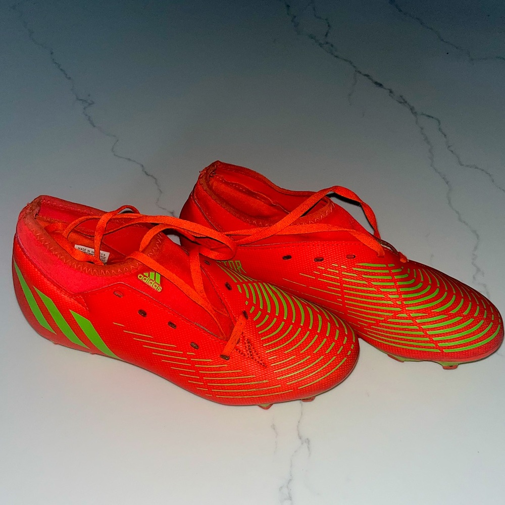 Men’s/Teens SZ 8 Adidas Predator Edge Soccer Cleats